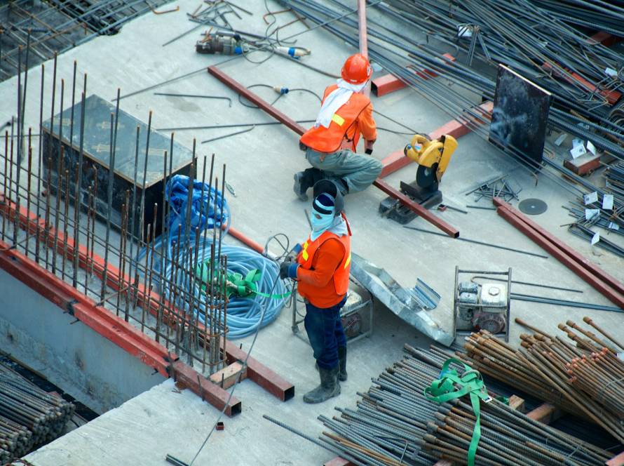 UK-construction-workers